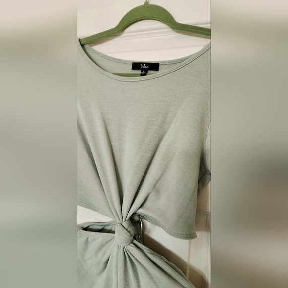 Lulu's open sides(midsection) twist center mini dress. Cap sleeves. Celery Green - Picture 4 of 4